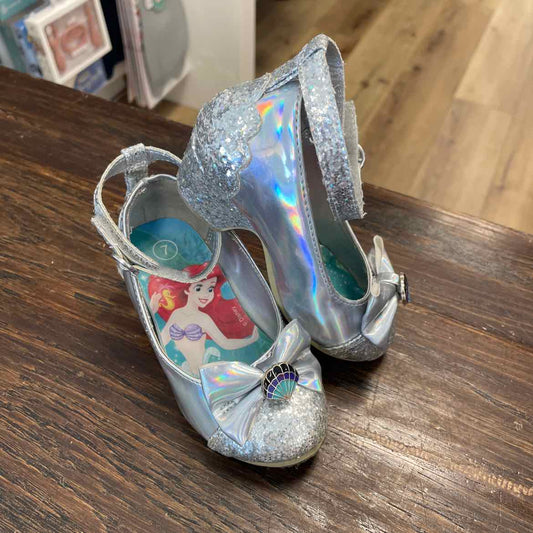 Disney Size 7 Shoes-Girls